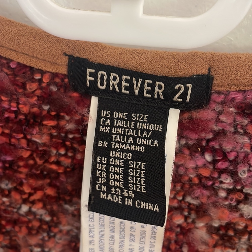 Perfect Condition Poncho - Picture 3 of 6